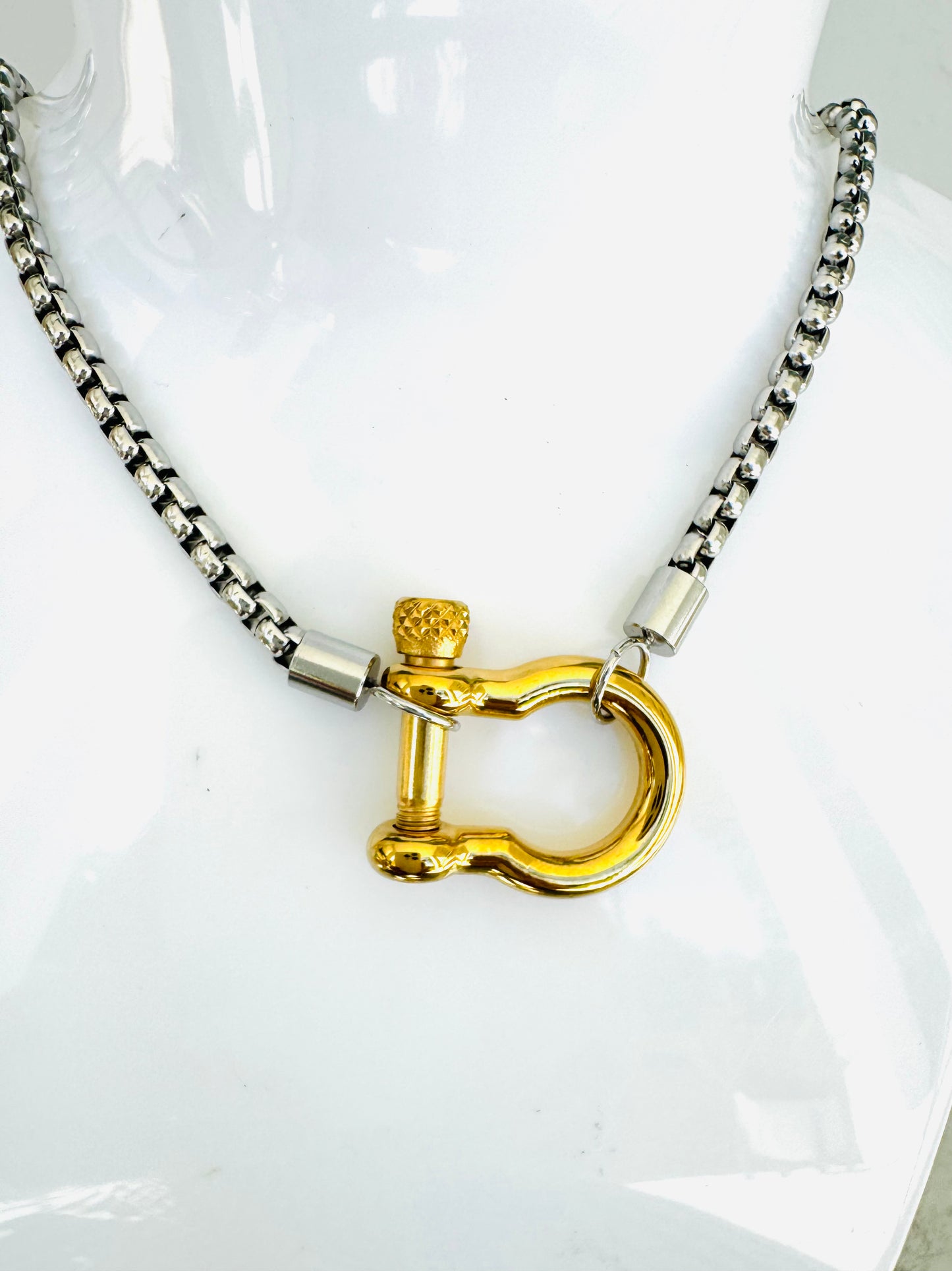 Cadena Con Hermoso Broche
